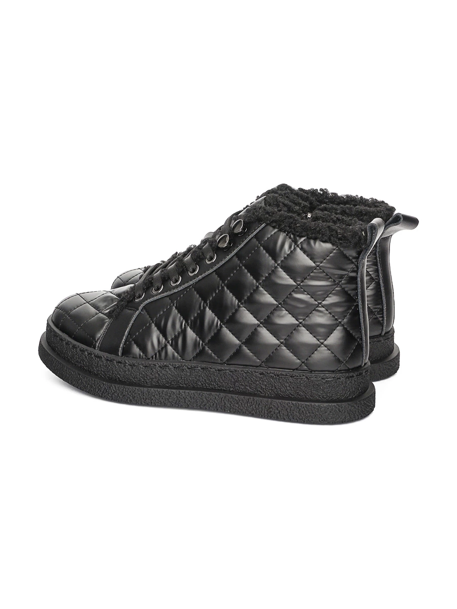 Черные ботинки с геометрической прострочкой